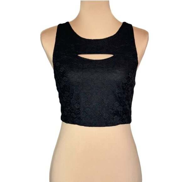 NWOT Love & Love Crop Top Black Lace Sleeveless Cut Out Cross Straps Sz. L - Picture 9 of 10